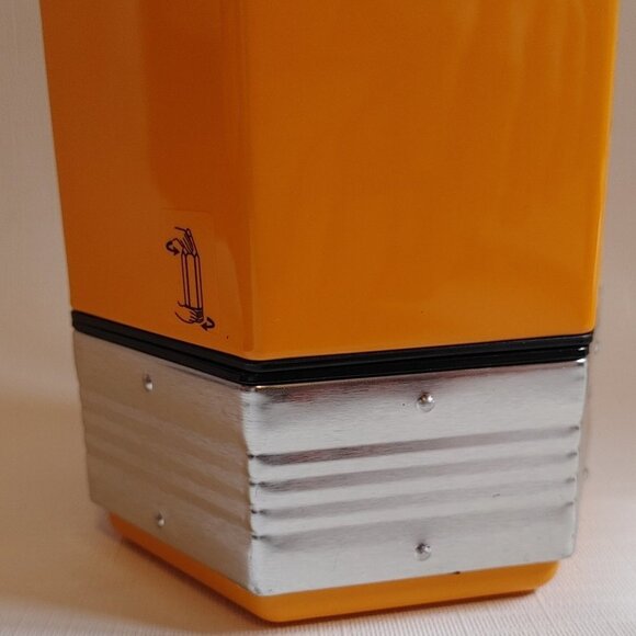 ATTRACTIVE Veuve Clicquot Tin Pencil Wine Cooler Champagne Storage Box - Picture 8 of 11